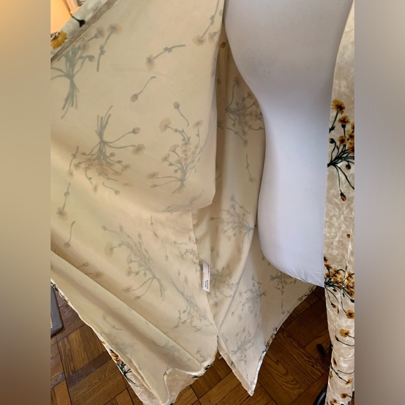 Anthropologie Floreat dandelion velvet kimono duster one size - Picture 3 of 11